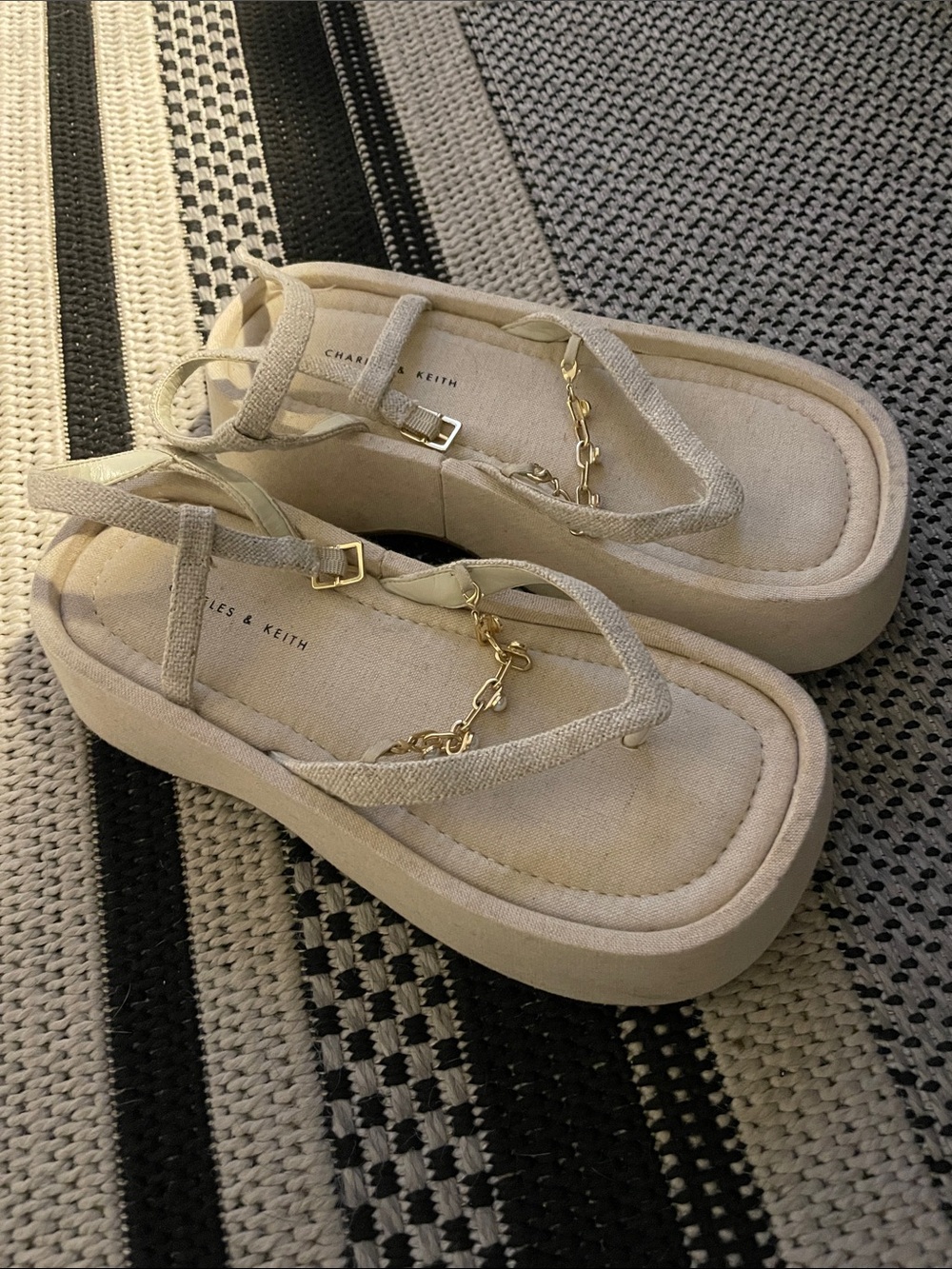 Charles & Keith Beige Platform Thong Sandals with Gold Chain